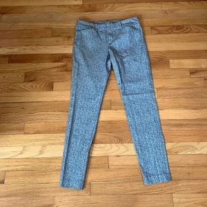 Old Navy Black Herringbone Pixie Pants. Mid Rose. Size 4